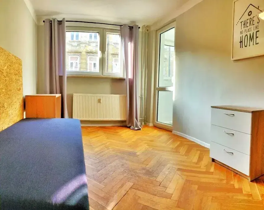 3 POKOJE | CENTRUM | STAROWIŚLNA | WYNAJĘTE – zdjęcie 1 - 3 POKOJE | CENTRUM | STAROWIŚLNA | WYNAJĘTE (zdjęcie 1 z 5)
