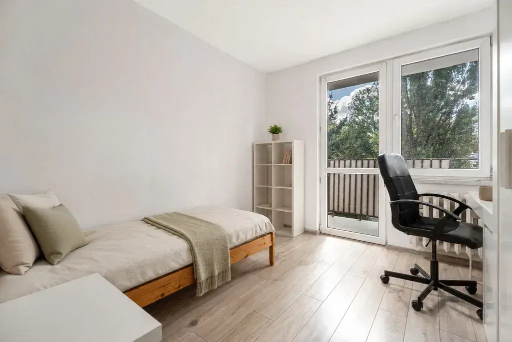 4 pokoje| balkon| idealne dla studentów – zdjęcie 1 - 4 pokoje| balkon| idealne dla studentów (zdjęcie 1 z 5)