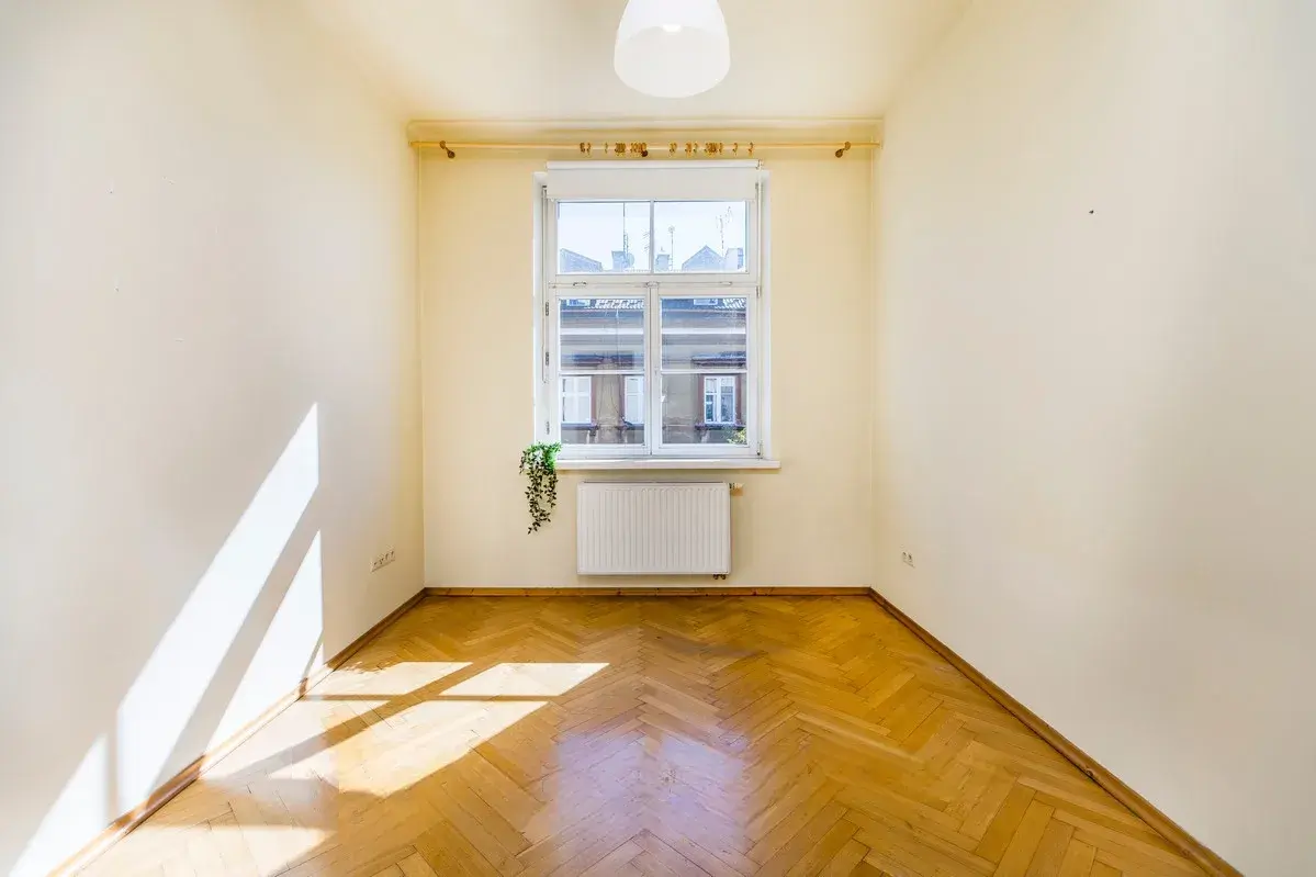 Dwustronne | balkon | winda | ul. Szlak – zdjęcie 1 - Dwustronne | balkon | winda | ul. Szlak (zdjęcie 1 z 5)
