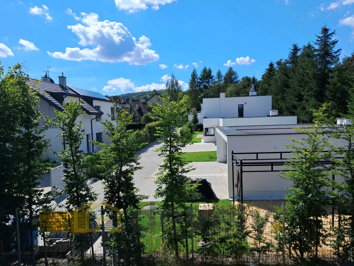 Apartament /tarasy/2 poziomy/garaż /Wola Justowska – zdjęcie 1 - Apartament /tarasy/2 poziomy/garaż /Wola Justowska (zdjęcie 1 z 5)